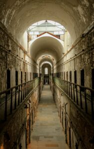 Leia mais sobre o artigo A responsabilidade civil do Estado por prisões indevidas nos EUA e no Brasil – Parte II